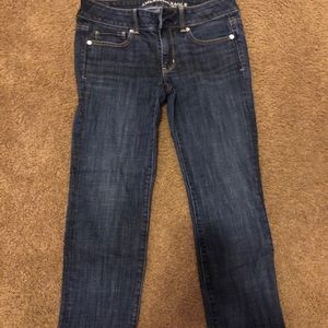 American Eagle women’s size 6 Artist Crop jeans